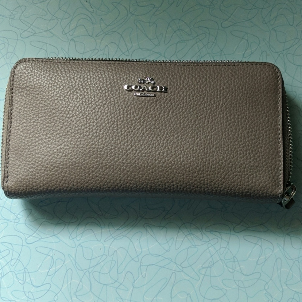Beige Coach wallet